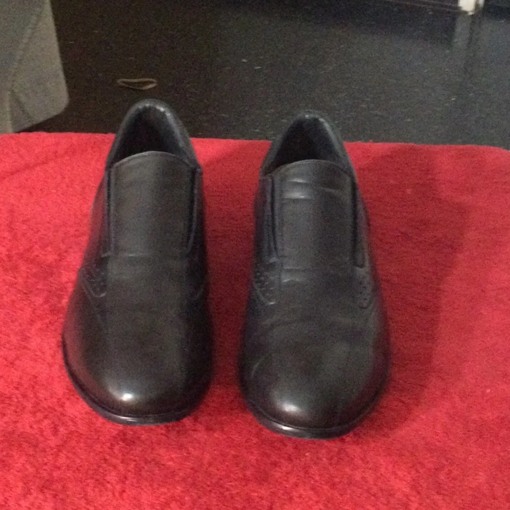 Men's Black Slip-On Dress Shoes